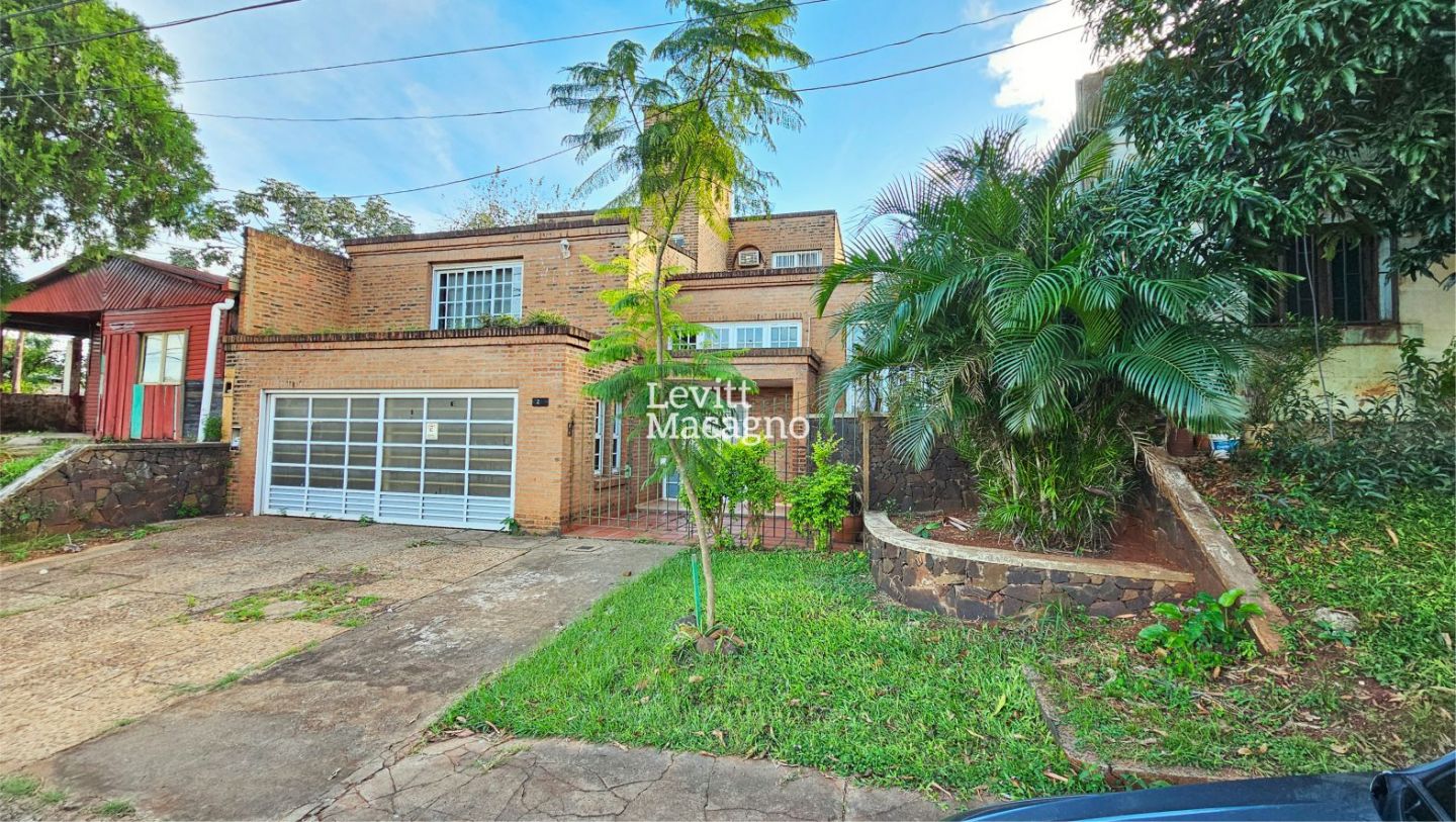 #5342527 | Sale | House | Posadas (Levitt & Macagno Propiedades y Arquitectura)