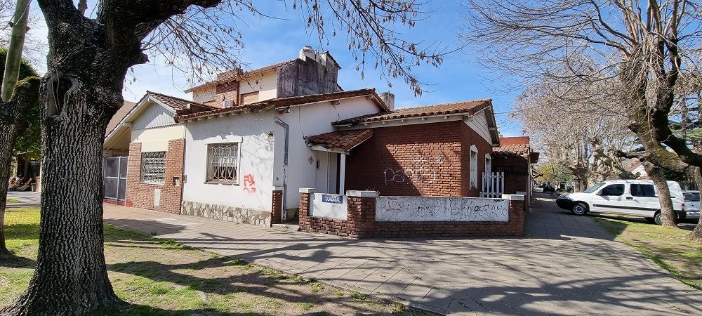 #2158861 | Venta | Casa | Lomas De Zamora (Magma Emprendimientos Inmobiliarios)