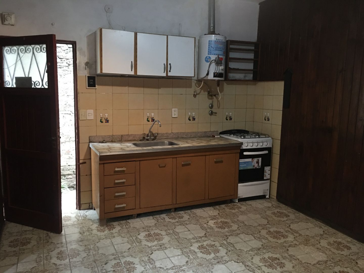 #1859997 | Alquiler | PH | Lomas Del Mirador (Inmobiliaria Maccaroni - Estudio Integral)