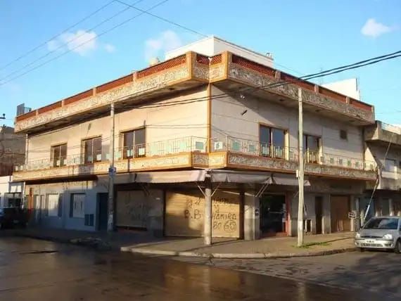 #2382120 | Venta | Local | Lomas Del Mirador (Inmobiliaria Maccaroni - Estudio Integral)