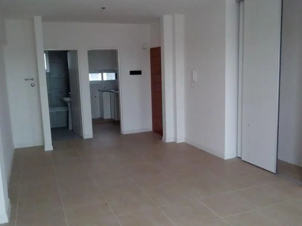 #5490058 | Alquiler | Departamento | Caseros (Melanie Cattozzo Negocios Inmobiliarios)