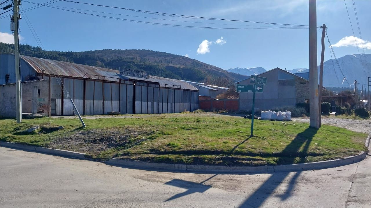 #5373594 | Venta | Galpón / Depósito / Bodega | Esquel (MARCELO MARTINEZ SRL)