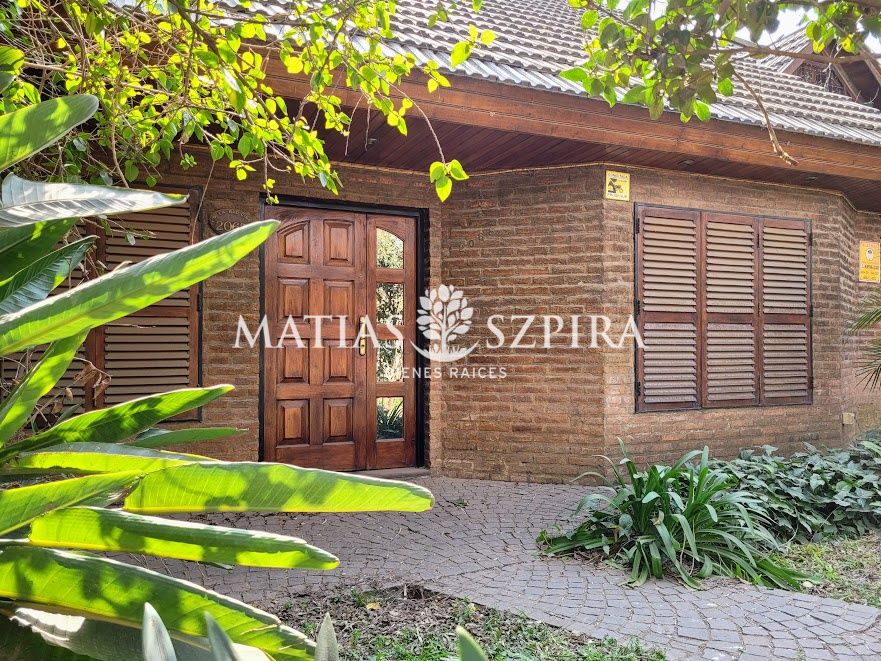 #4480621 | Venta | Casa | Barrio Parque Leloir (Matias Szpira Bienes Raices)