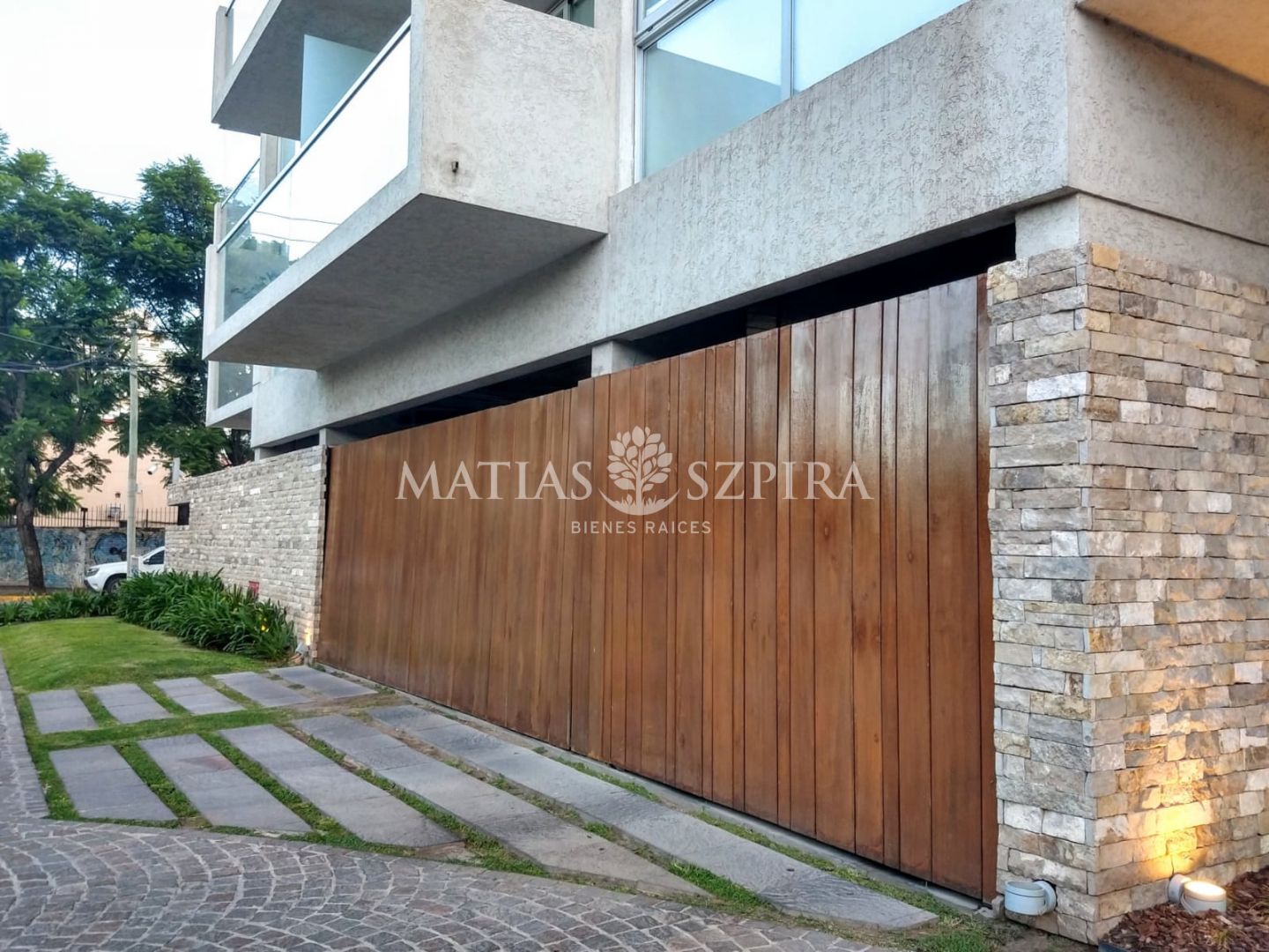 #5352608 | Venta | Cochera | Ituzaingó (Matias Szpira Bienes Raices)