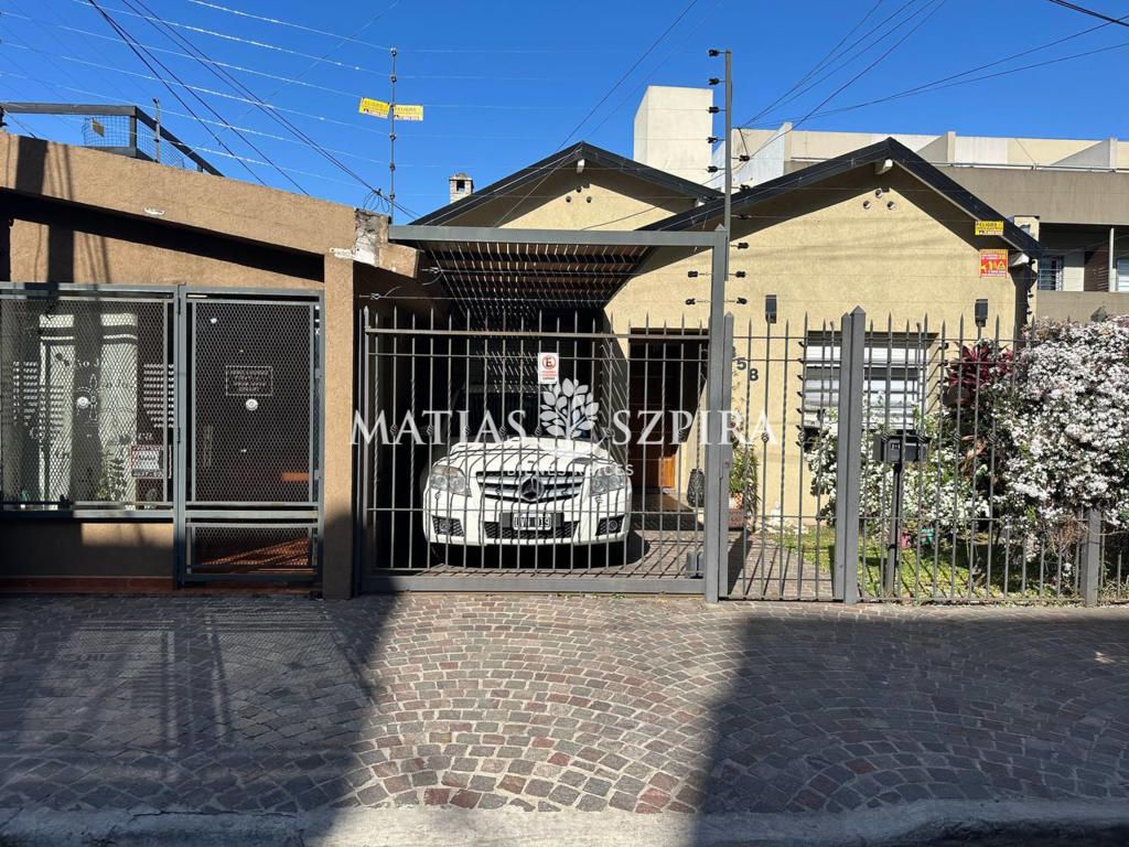 #4710026 | Venta | Casa | Castelar (Matias Szpira Bienes Raices)