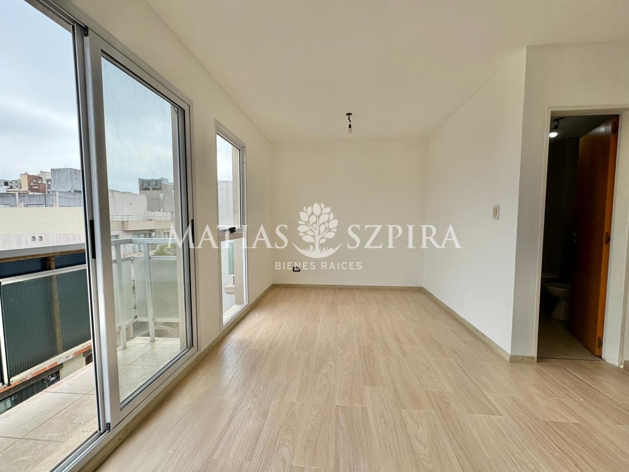 #5373006 | Venta | Departamento | Castelar (Matias Szpira Bienes Raices)