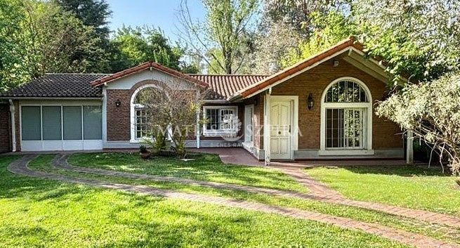 #5397541 | Venta | Casa | Villa Gobernador Udaondo (Matias Szpira Bienes Raices)