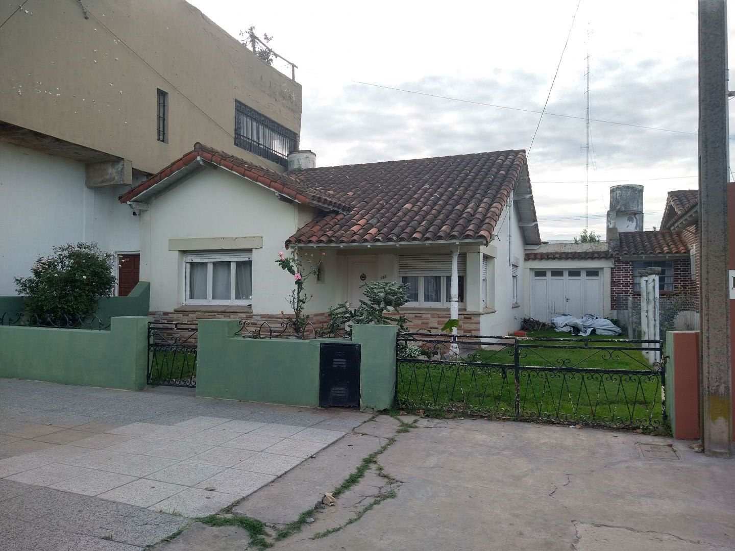 #5201452 | Venta | Casa | Balcarce (Nicolas Navarro Estudio Inmobiliario)