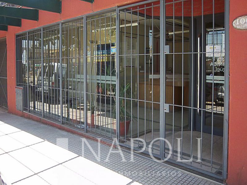 #1098364 | Venta | Local | El Jaguel (Napoli Negocios Inmobiliarios)