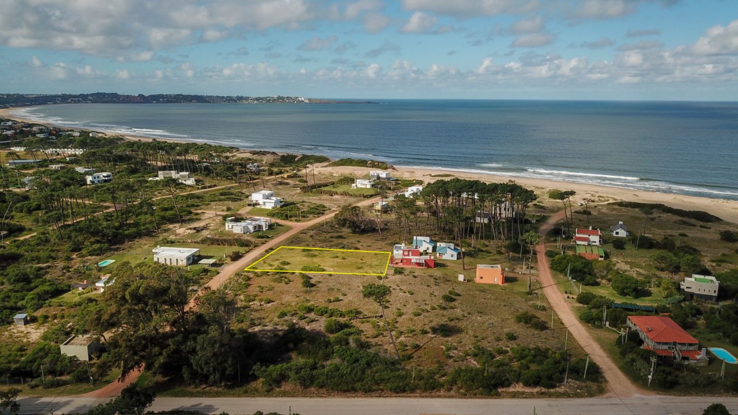 #1709527 | Venta | Lote | Punta Ballena (Punta Ballena Inmobiliaria)