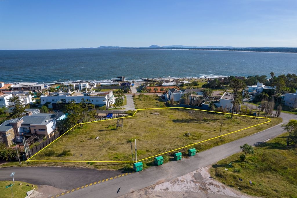 #2394323 | Venta | Lote | Punta Ballena (Punta Ballena Inmobiliaria)