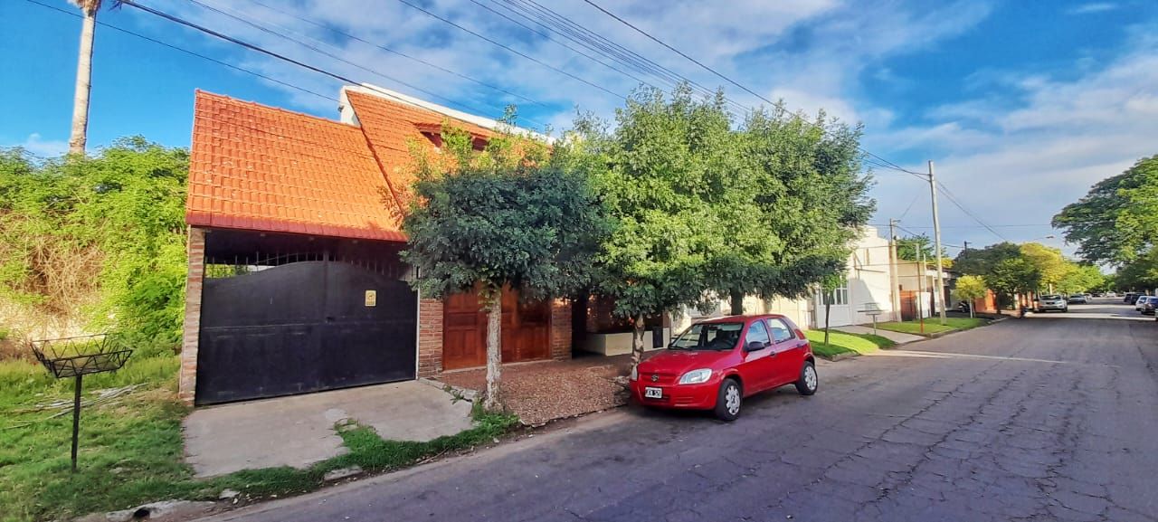 #5490020 | Venta | Casa | Trenque Lauquen (RICARDO SACCO NEGOCIOS INMOBILIARIOS)