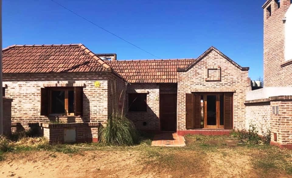 #1229661 | Venta | Casa | Trenque Lauquen (RICARDO SACCO NEGOCIOS INMOBILIARIOS)