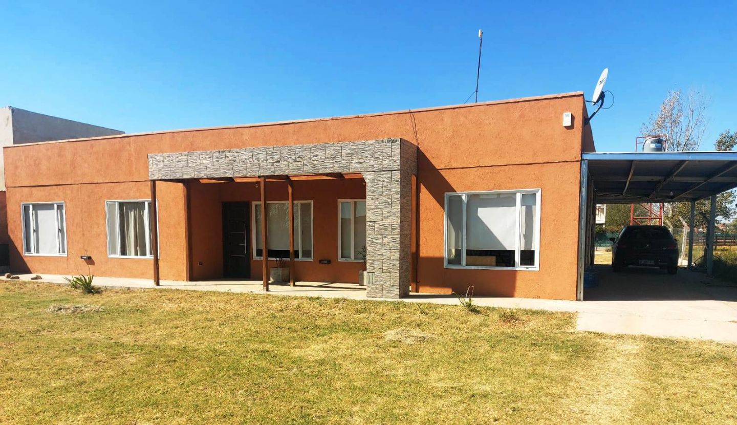 #3735345 | Venta | Casa | Trenque Lauquen (RICARDO SACCO NEGOCIOS INMOBILIARIOS)