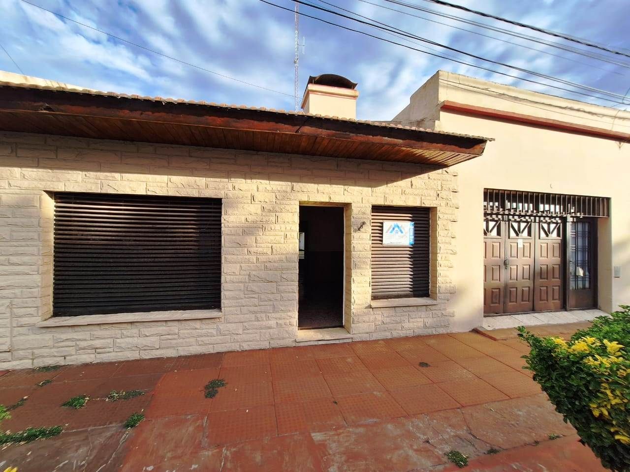 #4712828 | Venta | Casa | Trenque Lauquen (RICARDO SACCO NEGOCIOS INMOBILIARIOS)