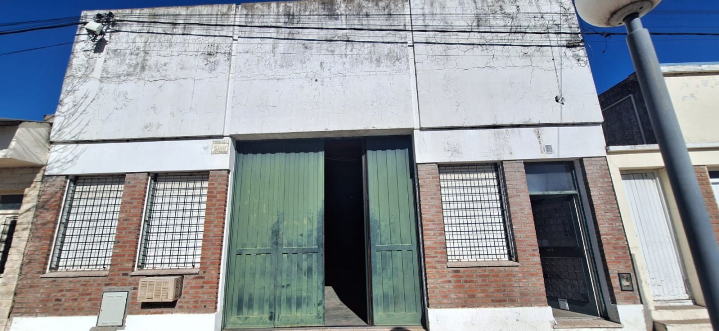 #5378428 | Venta | Local | Trenque Lauquen (RICARDO SACCO NEGOCIOS INMOBILIARIOS)