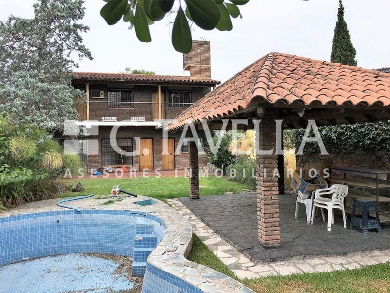 #1191864 | Venta | Casa | Castelar (G. TAVELLA Asesores Inmobiliarios)