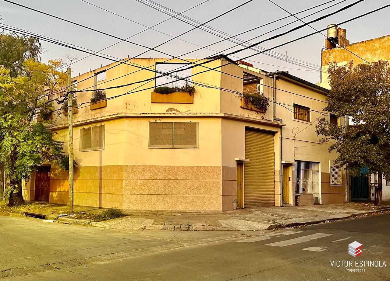 #5205913 | Sale | House | General San Martin (Victor Espinola Propiedades)