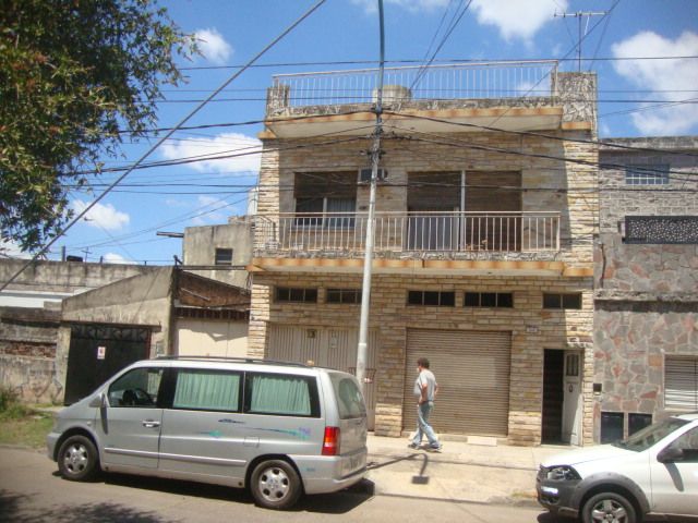 #4889677 | Venta | Casa | Caseros (Pablo Yaryura Propiedades)