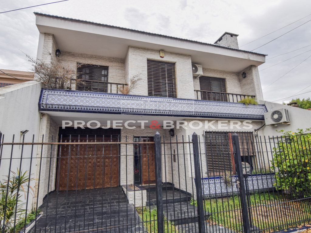 #3938455 | Sale | House | Barrio Guemes (PROJECT & BROKERS)